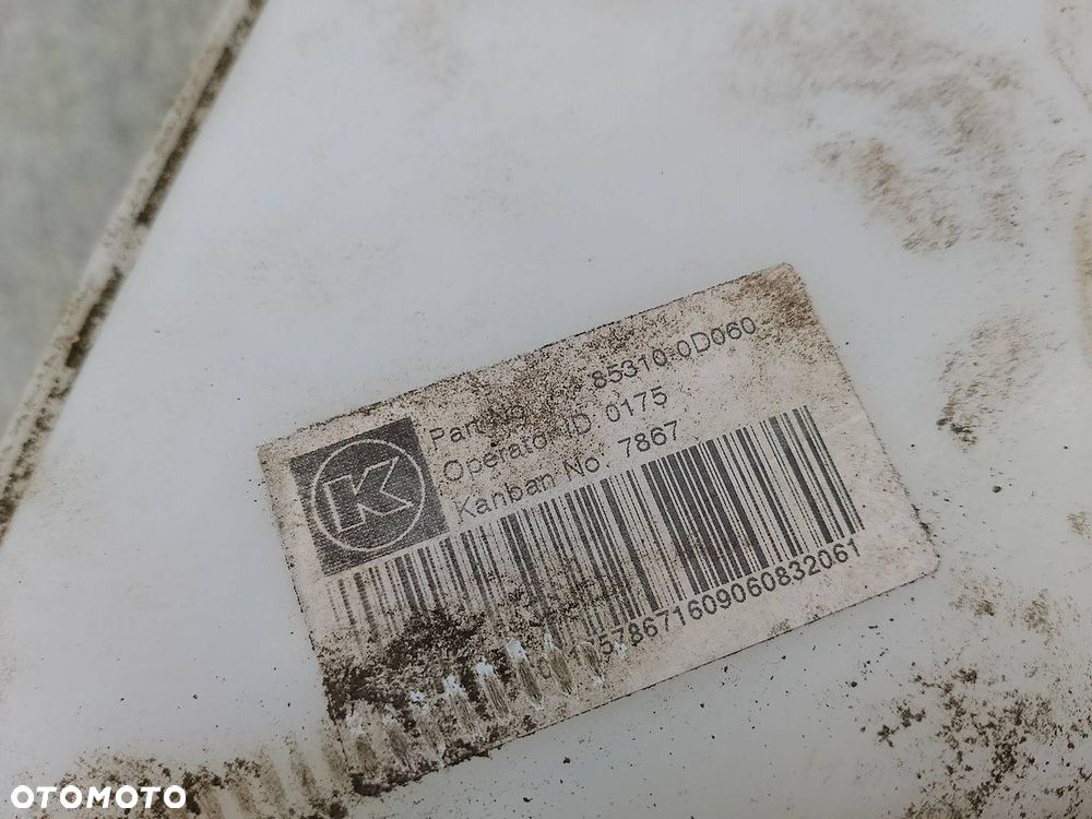 ZBIORNIK SPRYSKIWACZY TOYOTA YARIS II 85310-0D060 7867 1.3 VVTI - 1