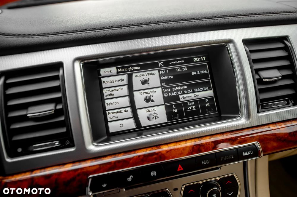 Jaguar XF 3.0 V6 S - 28