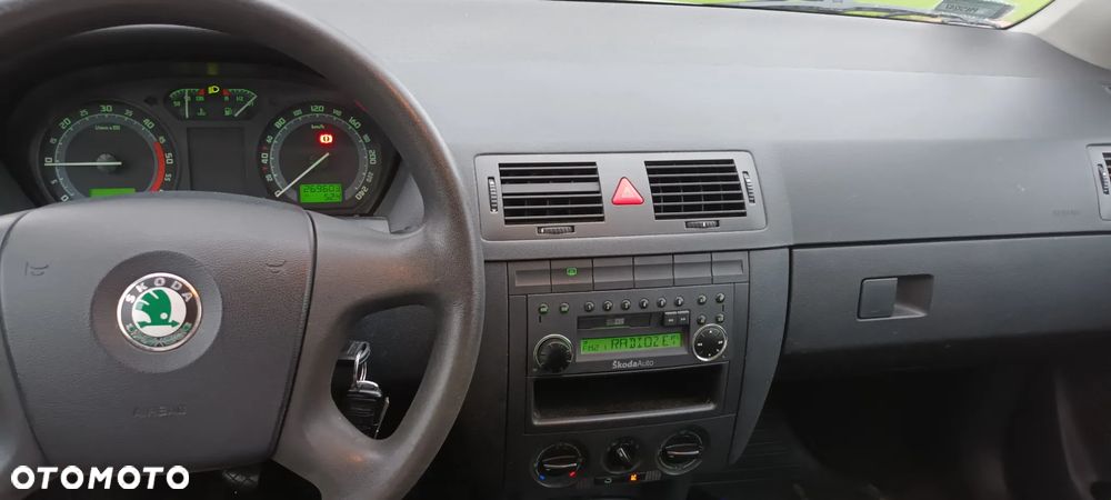 Skoda Fabia - 6