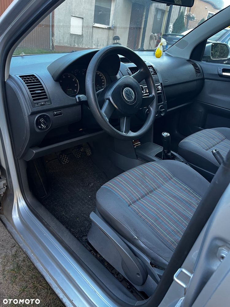 Volkswagen Polo - 5