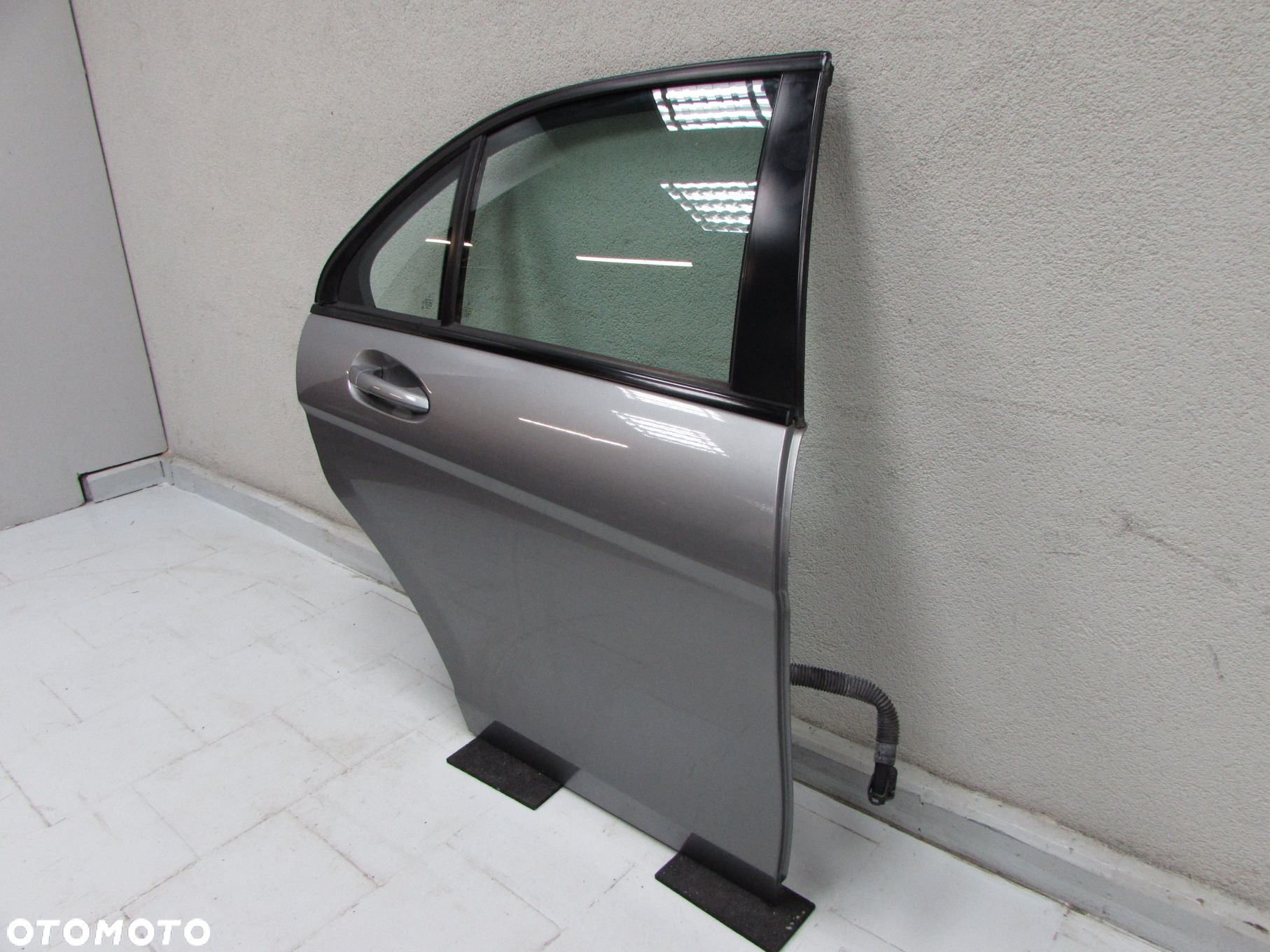 MERCEDES C KLASA W204 SEDAN LIFT FL 07-14 DRZWI TYL PRAWE KPL 792 DO ZALOZENIA - 4