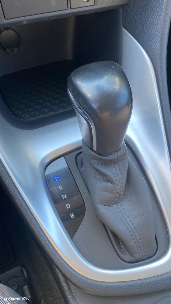 Toyota Yaris 1.5 HDF Comfort - 47