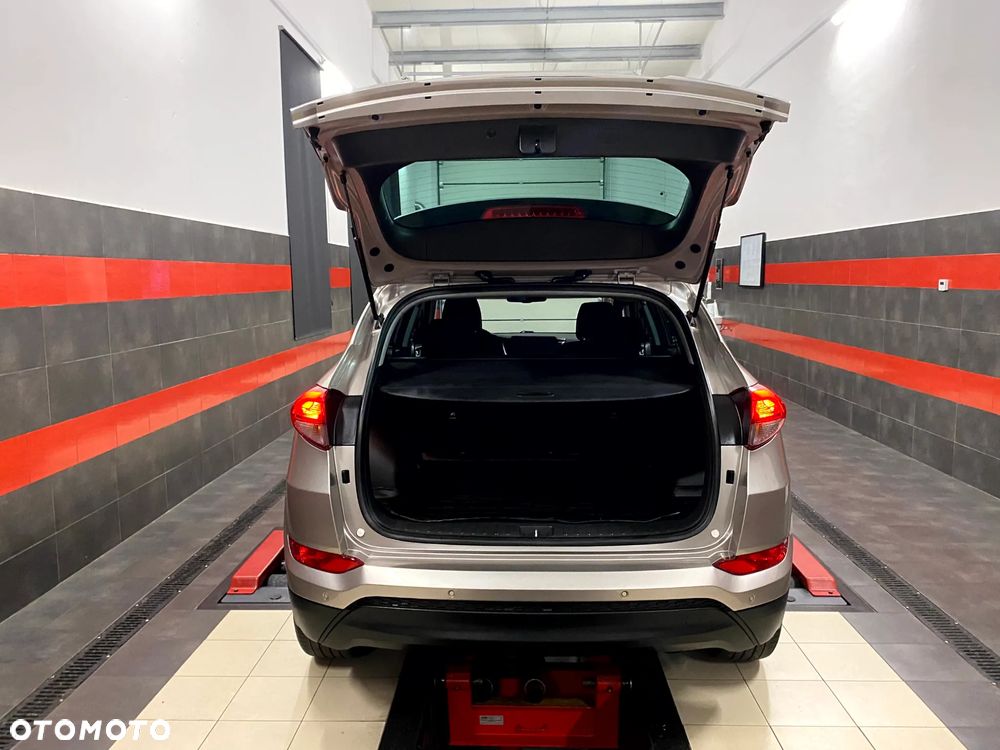 Hyundai Tucson 1.6 GDi 2WD Select - 13