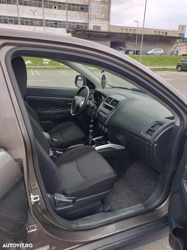 Mitsubishi ASX 1.8 DID 4WD Invite A13 - 8