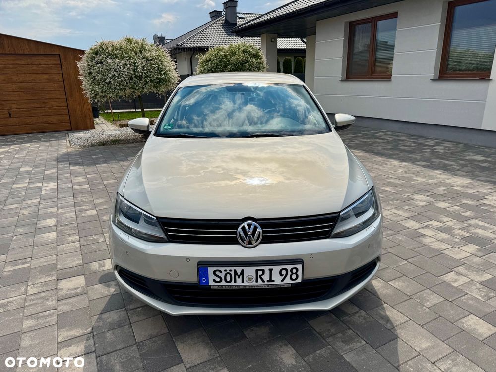 Volkswagen Jetta - 15