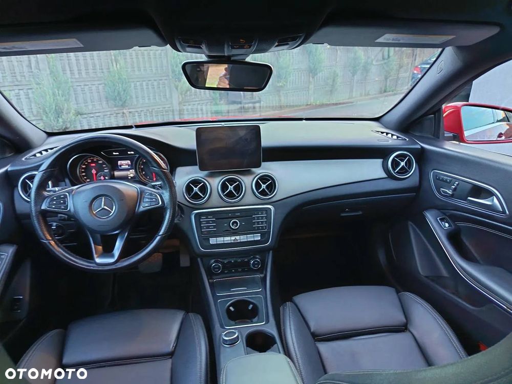 Mercedes-Benz CLA 250 7G-DCT Peak Edition - 13