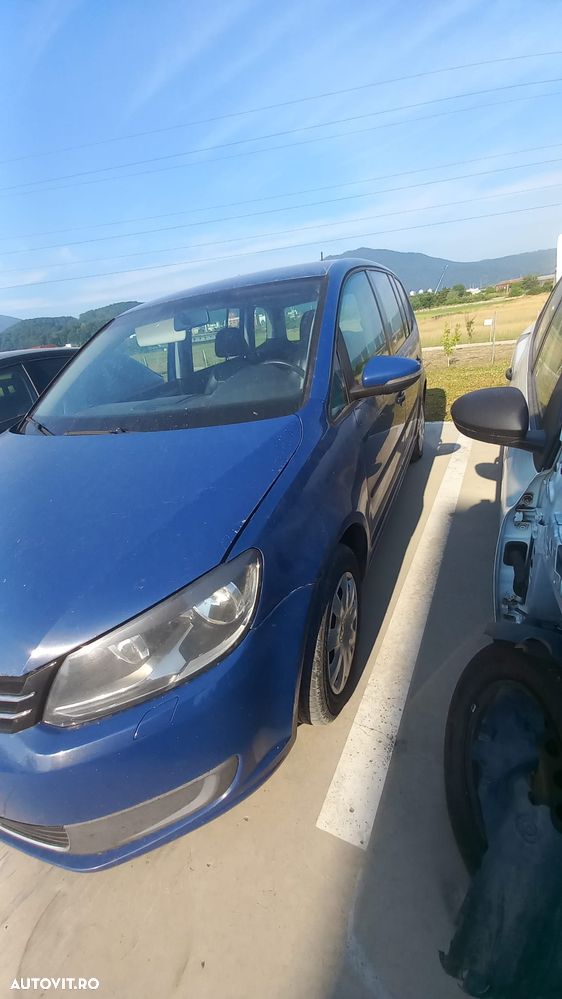 Dezmembram VW Touran 1.6 TDI CAYC cod cutie MPL - 2