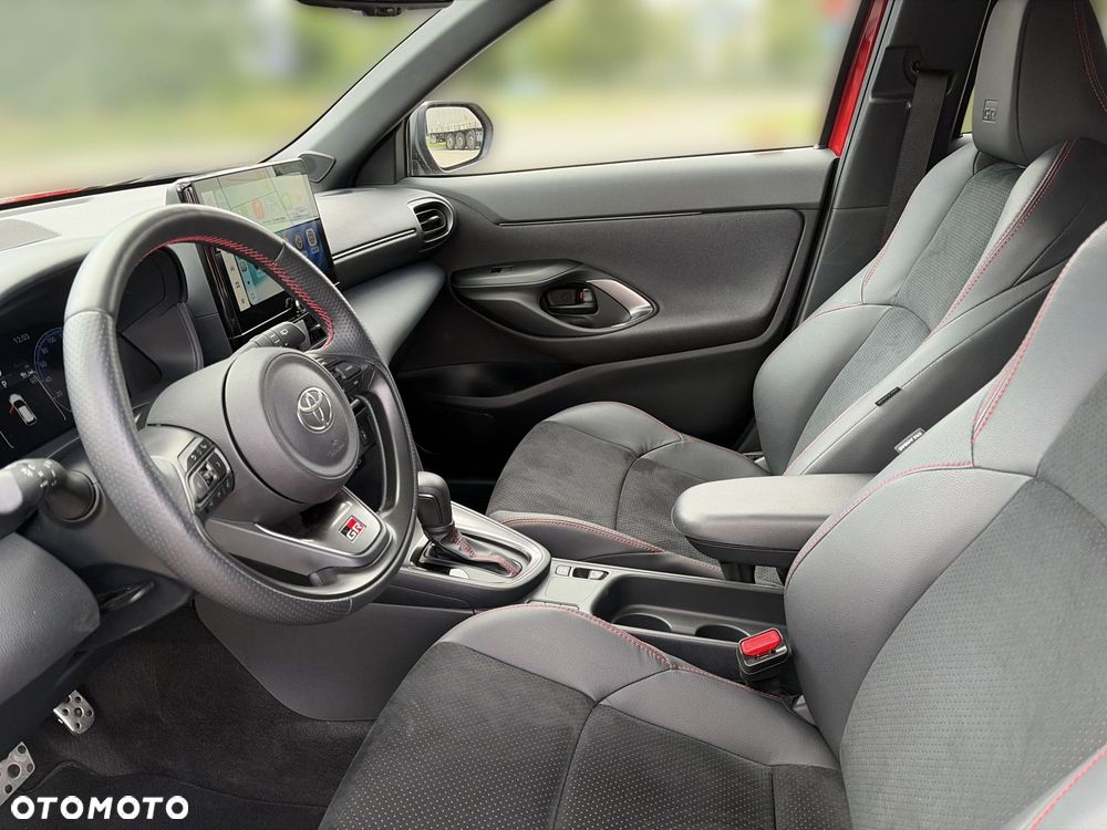 Toyota Yaris Cross Hybrid 1.5 GR Sport - 14