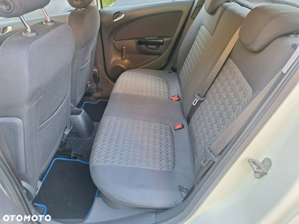 Opel Corsa 1.2 16V 111 - 12