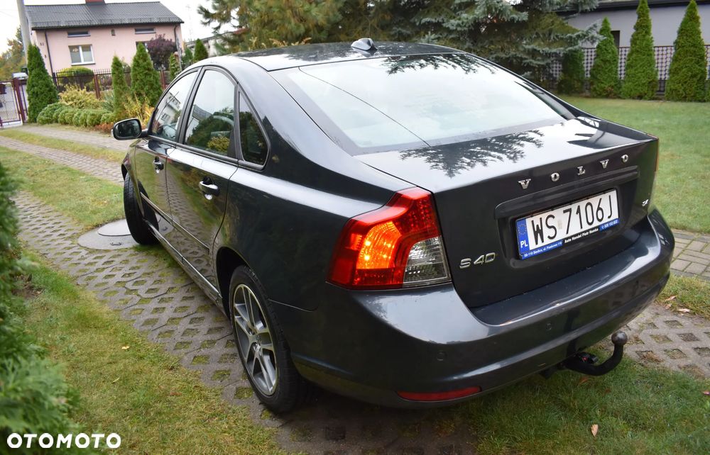 Volvo S40 2.4i R-Design Momentum - 4