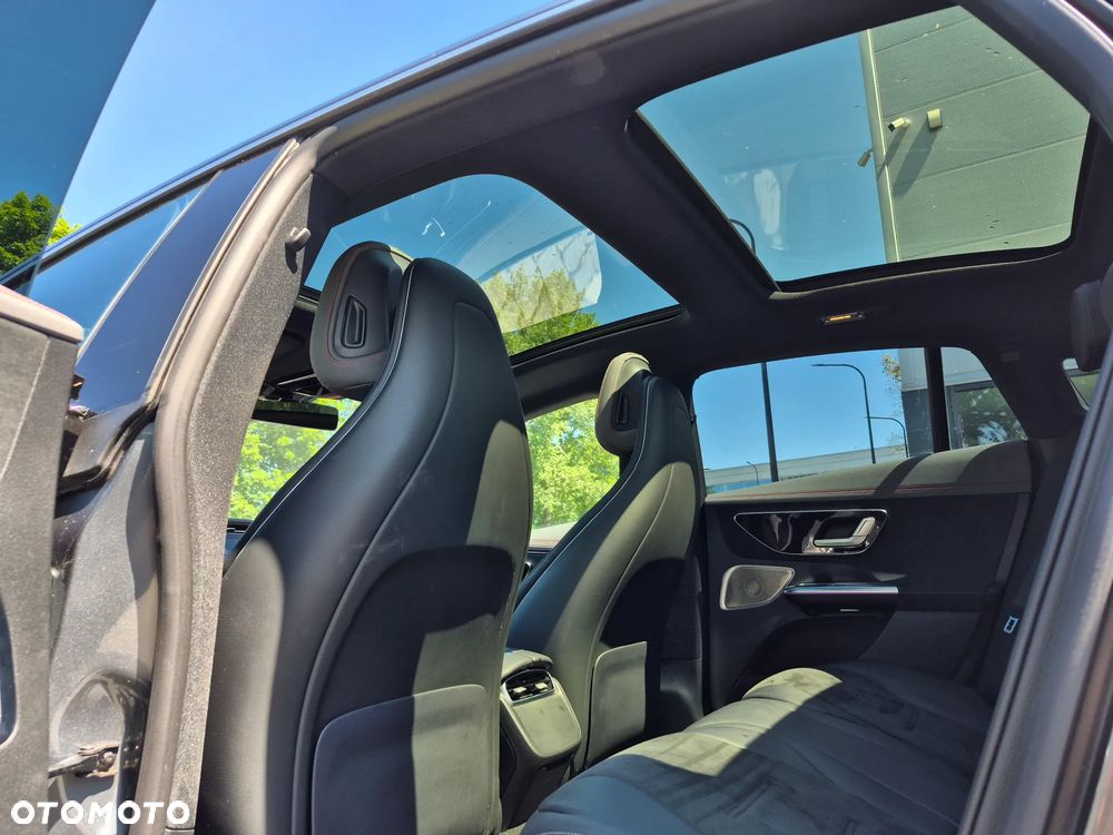 Mercedes-Benz EQE 350 89kWh 4-Matic AMG Line - 24