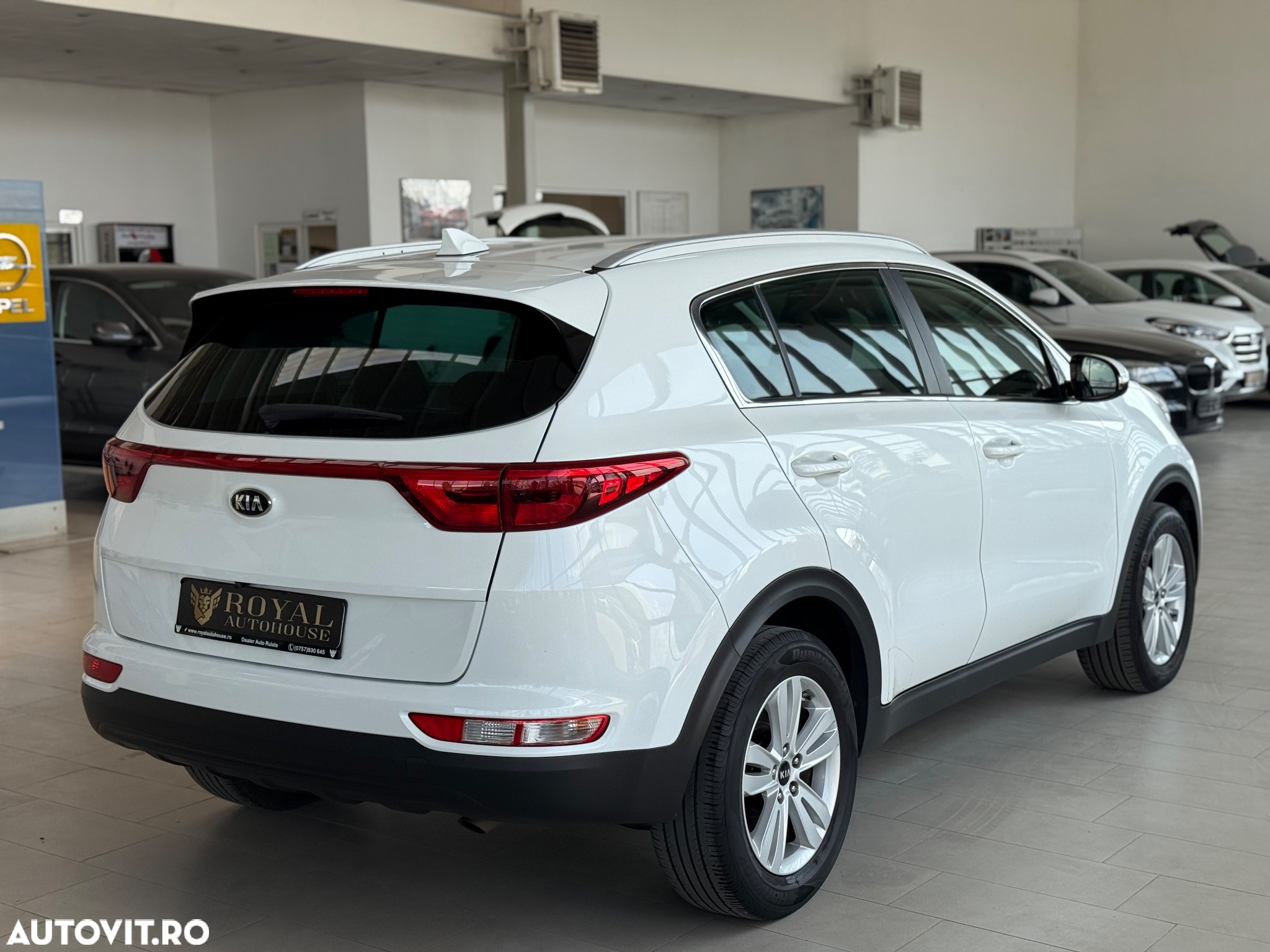 Kia Sportage 1.7 CRDI 2WD Spirit - 4