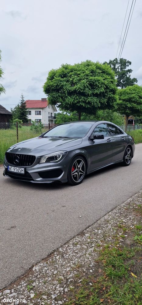 Mercedes-Benz CLA 200 AMG Line - 2