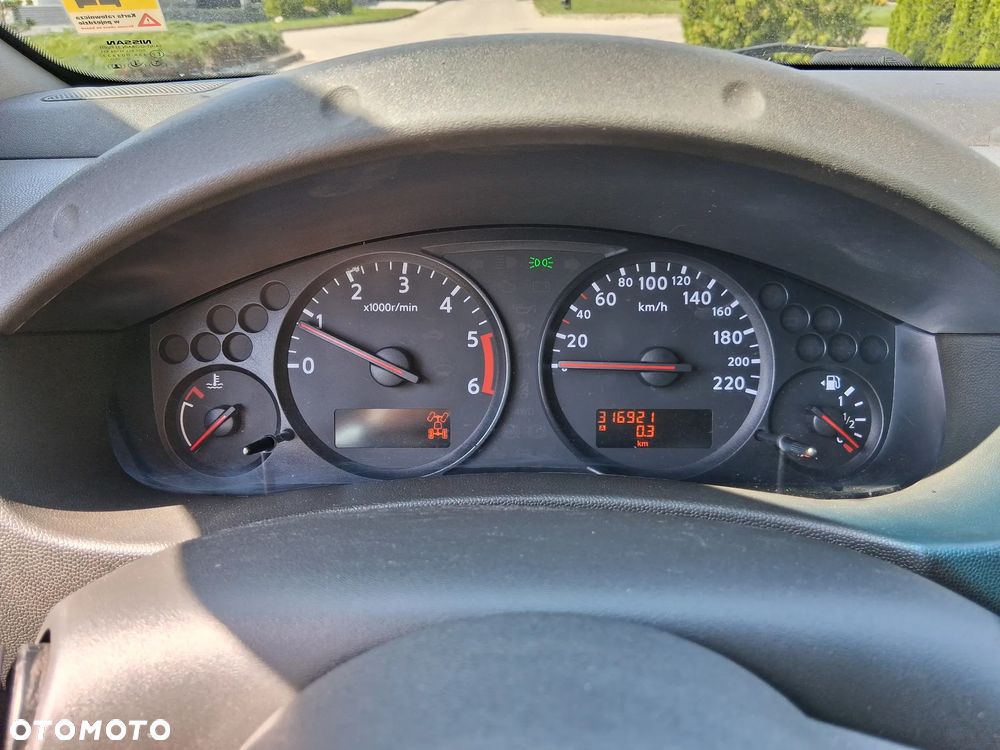 Nissan Navara 2.5 D FE Long - 21