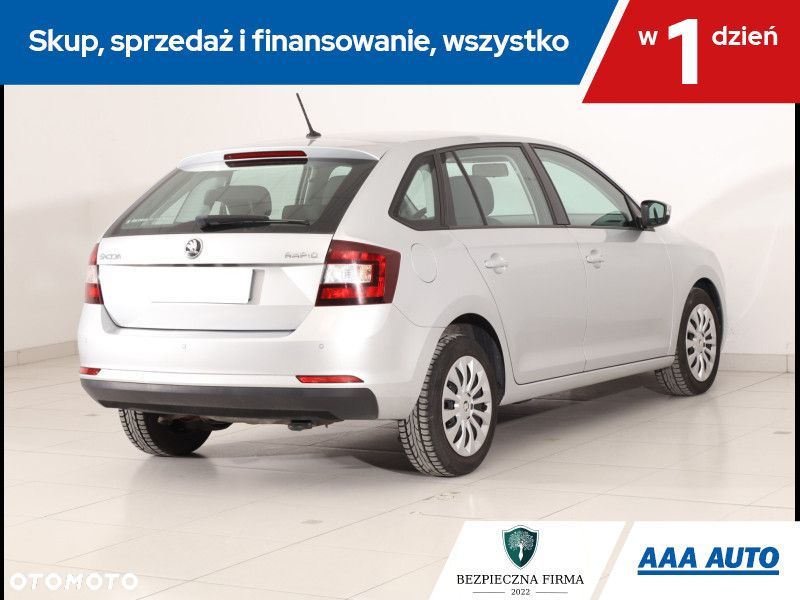 Skoda RAPID - 6