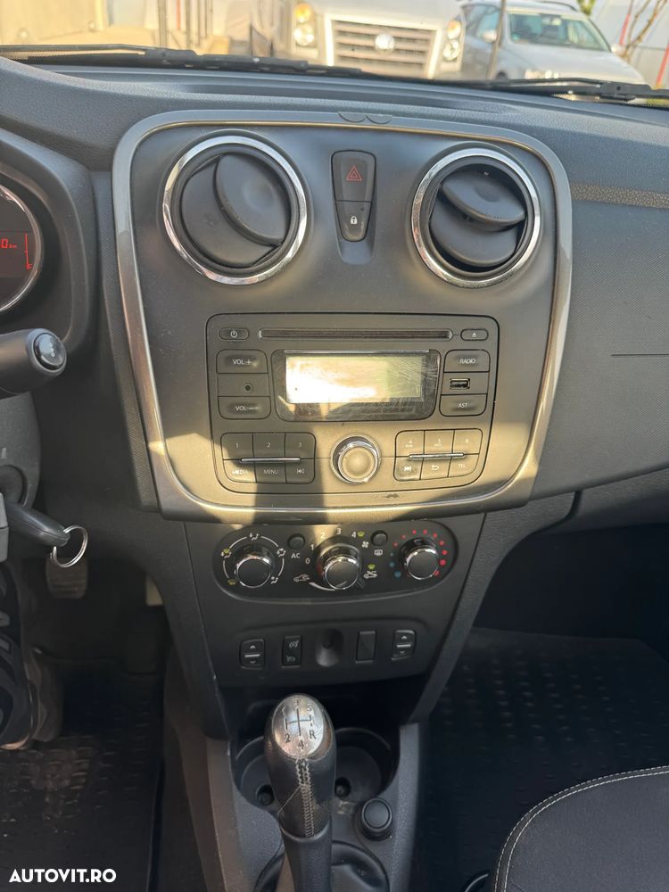 Dacia Logan 1.2 - 11