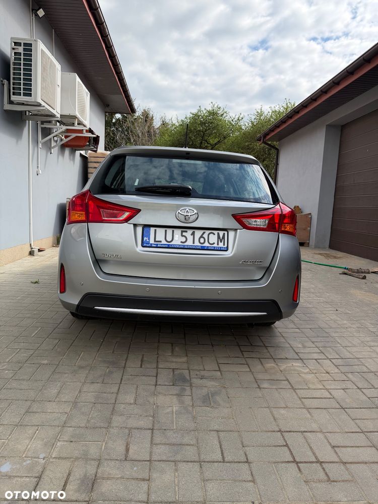 Toyota Auris 1.4 D-4D Active - 12
