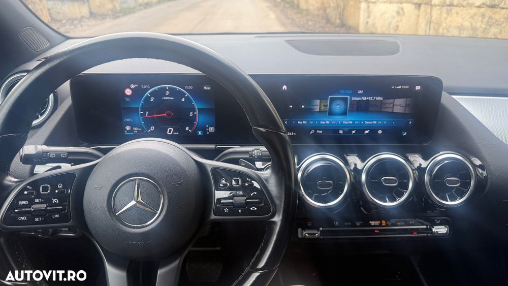 Mercedes-Benz GLA 180 d Aut. - 10