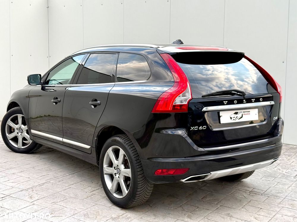 Volvo XC 60 D4 Geartronic Momentum - 3