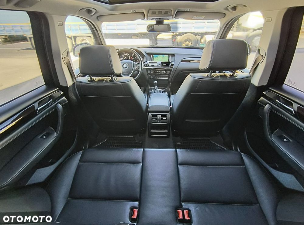 BMW X3 sDrive18d Luxury Line - 17