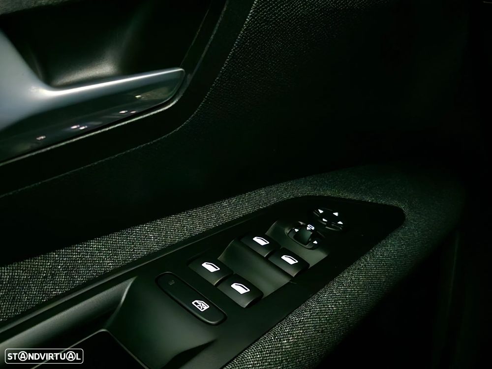 Peugeot 3008 1.5 BlueHDi Active - 22