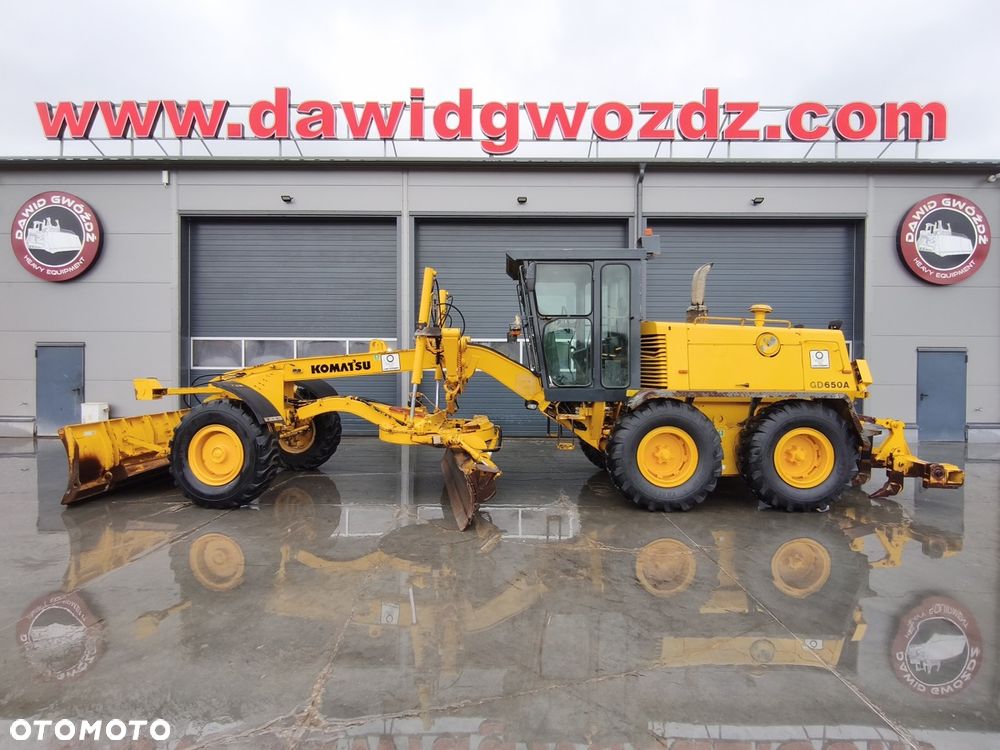 Komatsu GD650A-2EC - 4