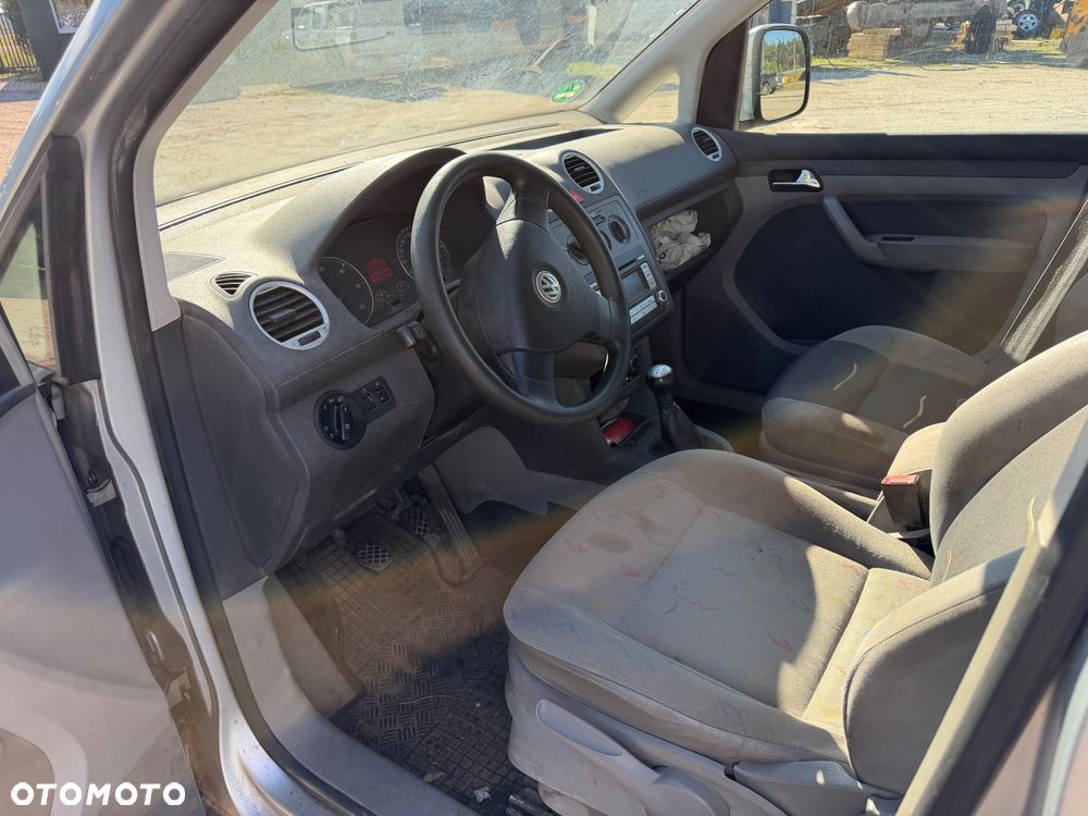 Volkswagen Caddy - 9