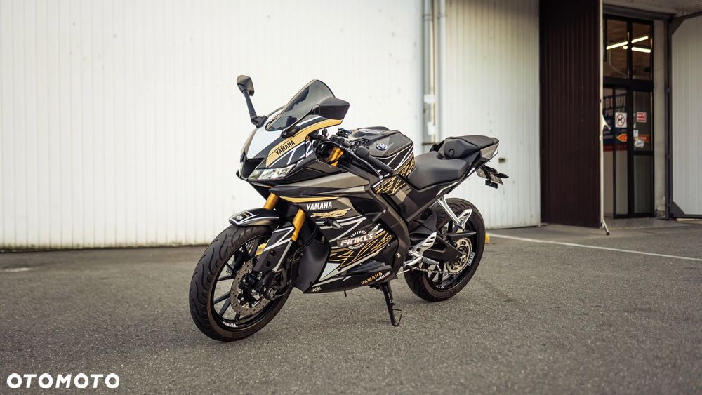 Yamaha YZF - 2