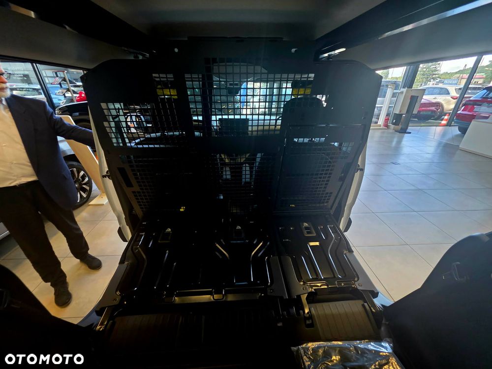 Citroën Berlingo brygadowy - 13