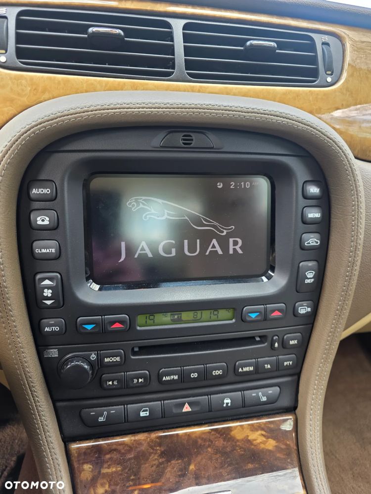 Jaguar S-Type 2.5 V6 High - 11