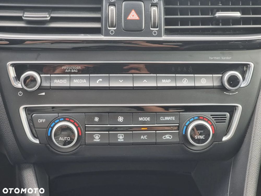 Kia Optima 1.7 CRDI L DCT - 16