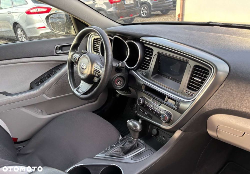Kia Optima - 16