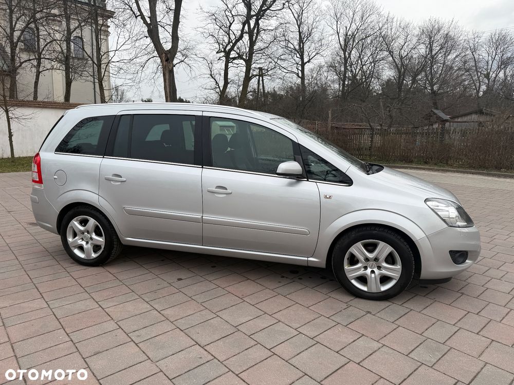 Opel Zafira 1.8 Family - 23