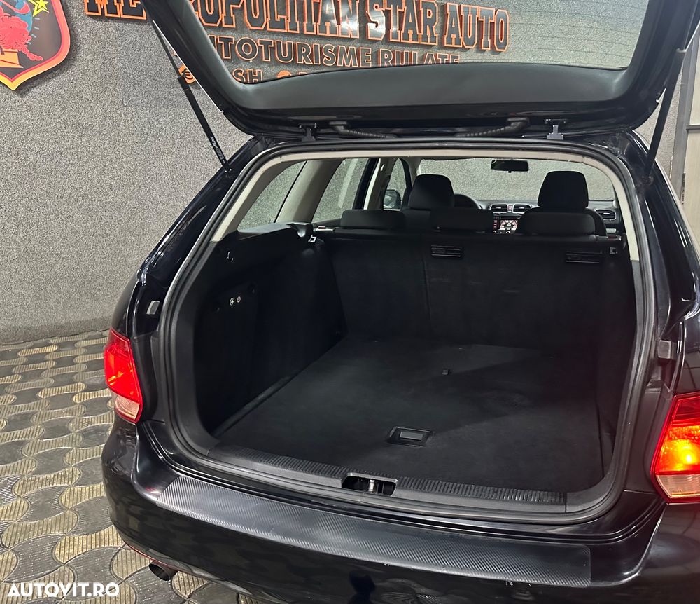 Volkswagen Golf 1.6 TDI DPF BlueMotion - 10