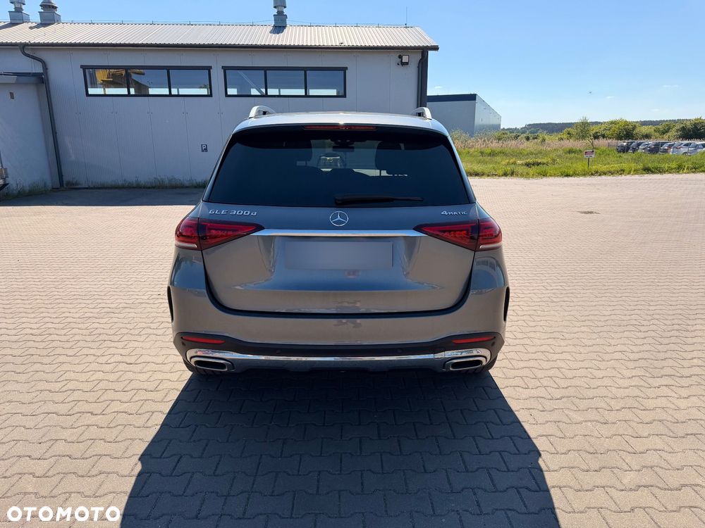 Mercedes-Benz GLE 300 d 4-Matic - 5