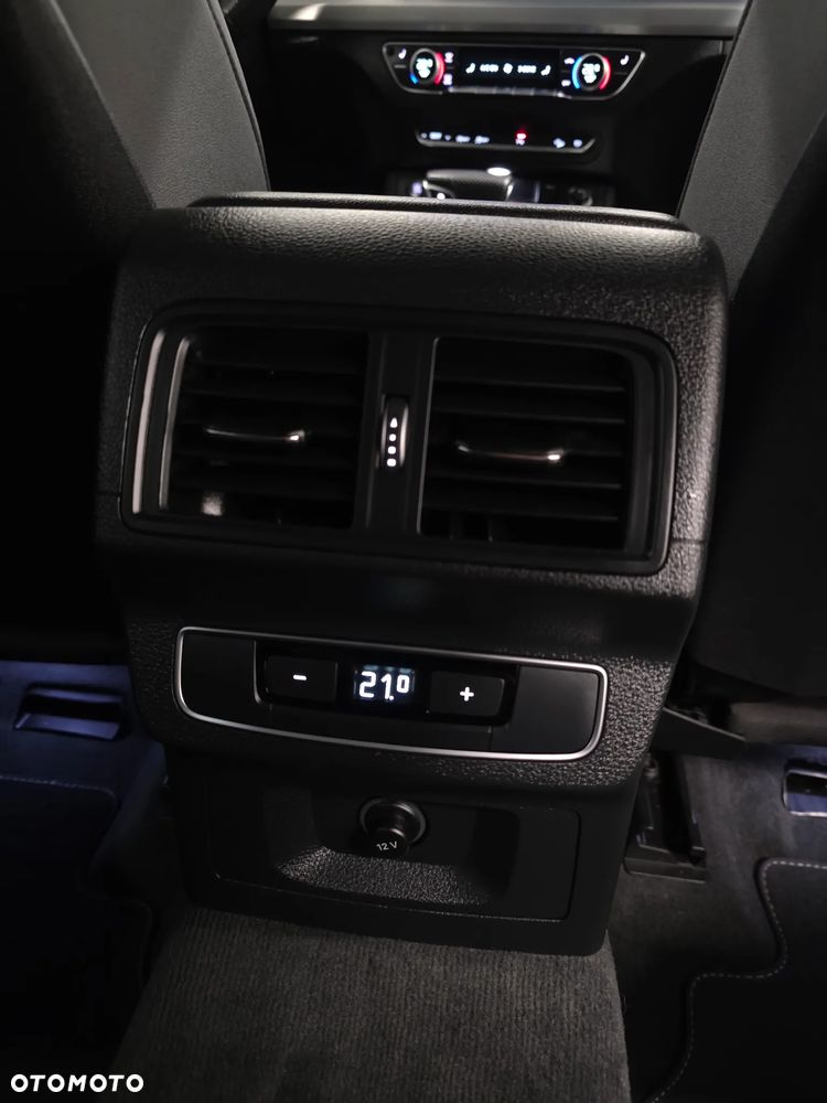 Audi Q5 40 TDI quattro S tronic S line - 22