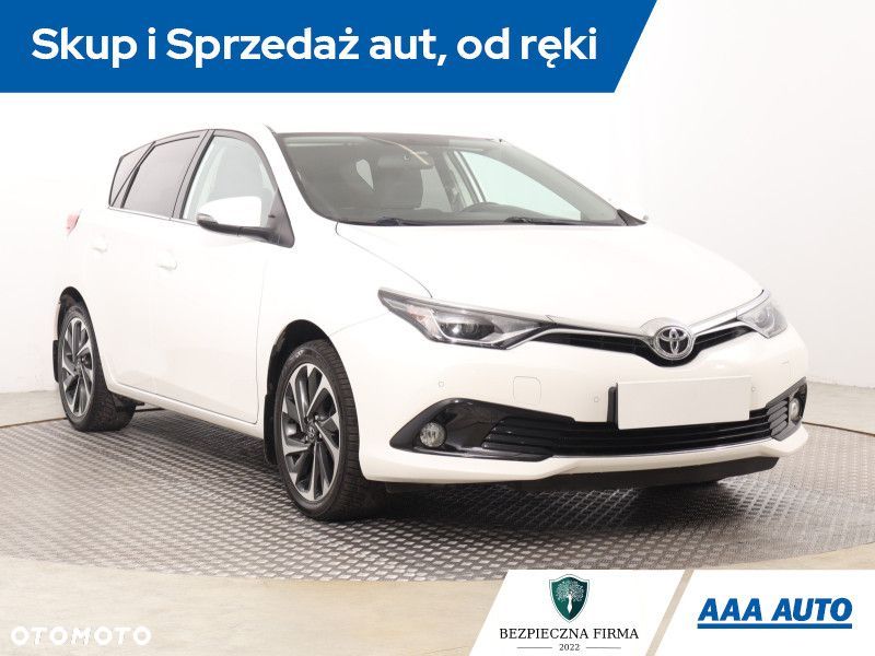 Toyota Auris - 2