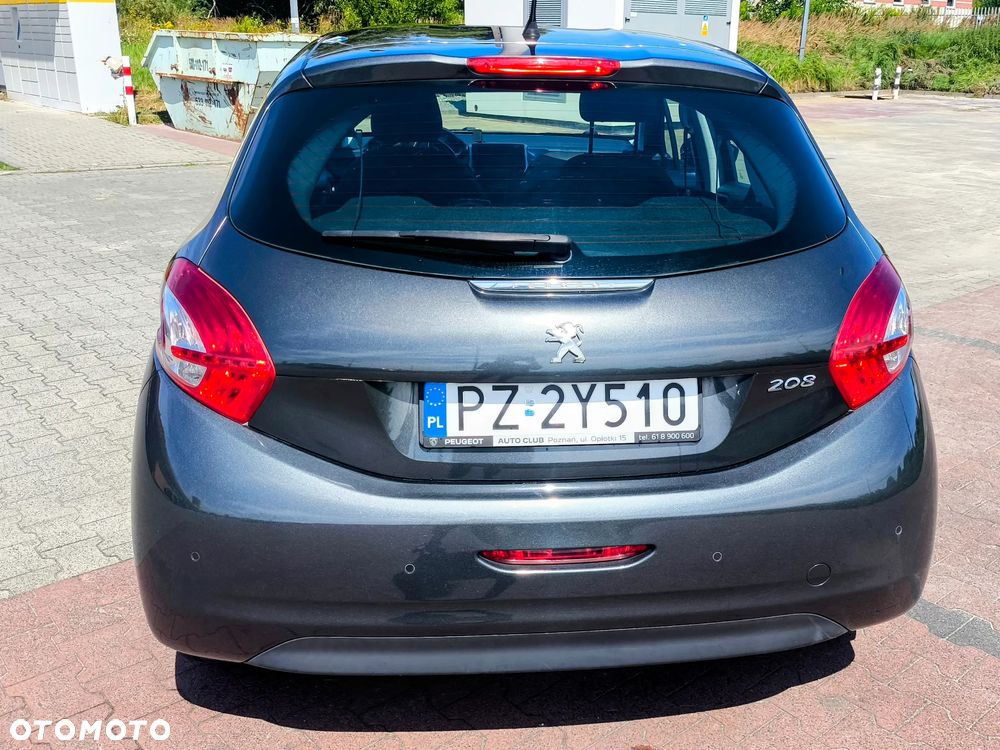 Peugeot 208 - 4