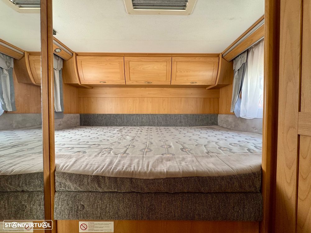 Burstner A-Modell A748-2 CAMA TRANSVERSAL - 33