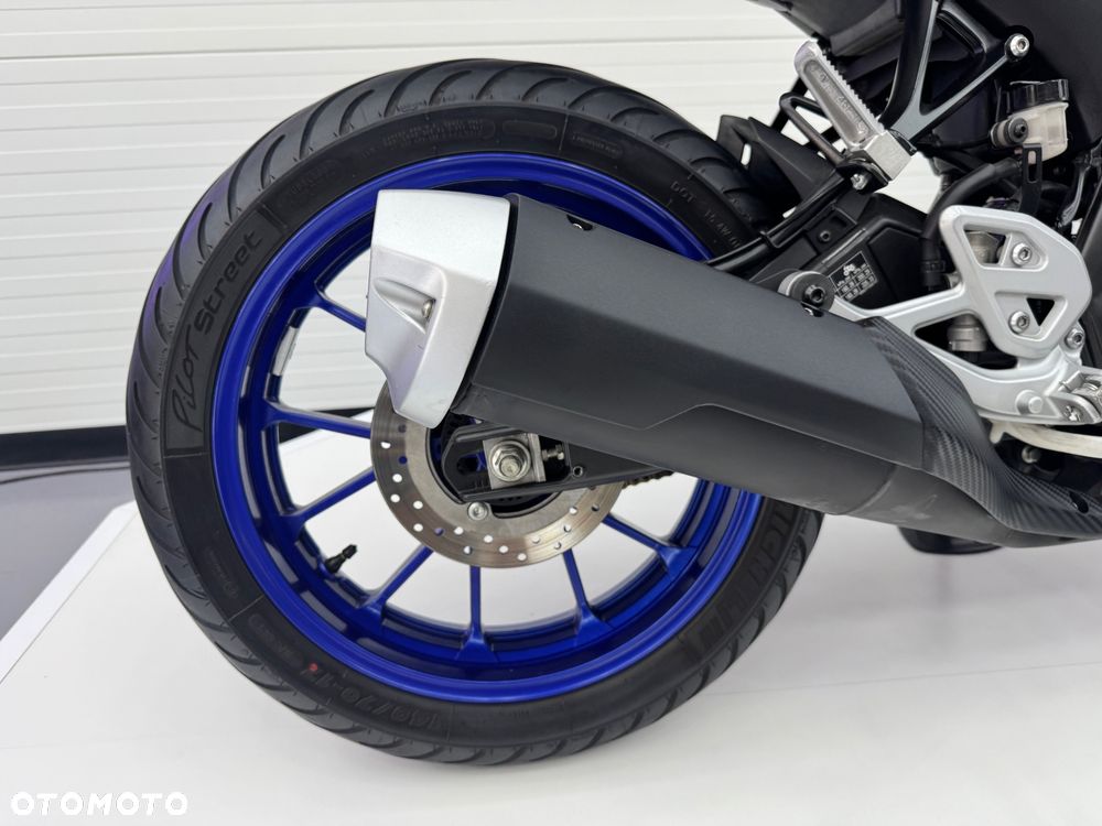 Yamaha MT - 27
