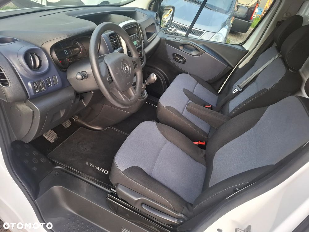 Opel Vivaro 2018 L2H2 MAXI * klima 3osobowy - 18