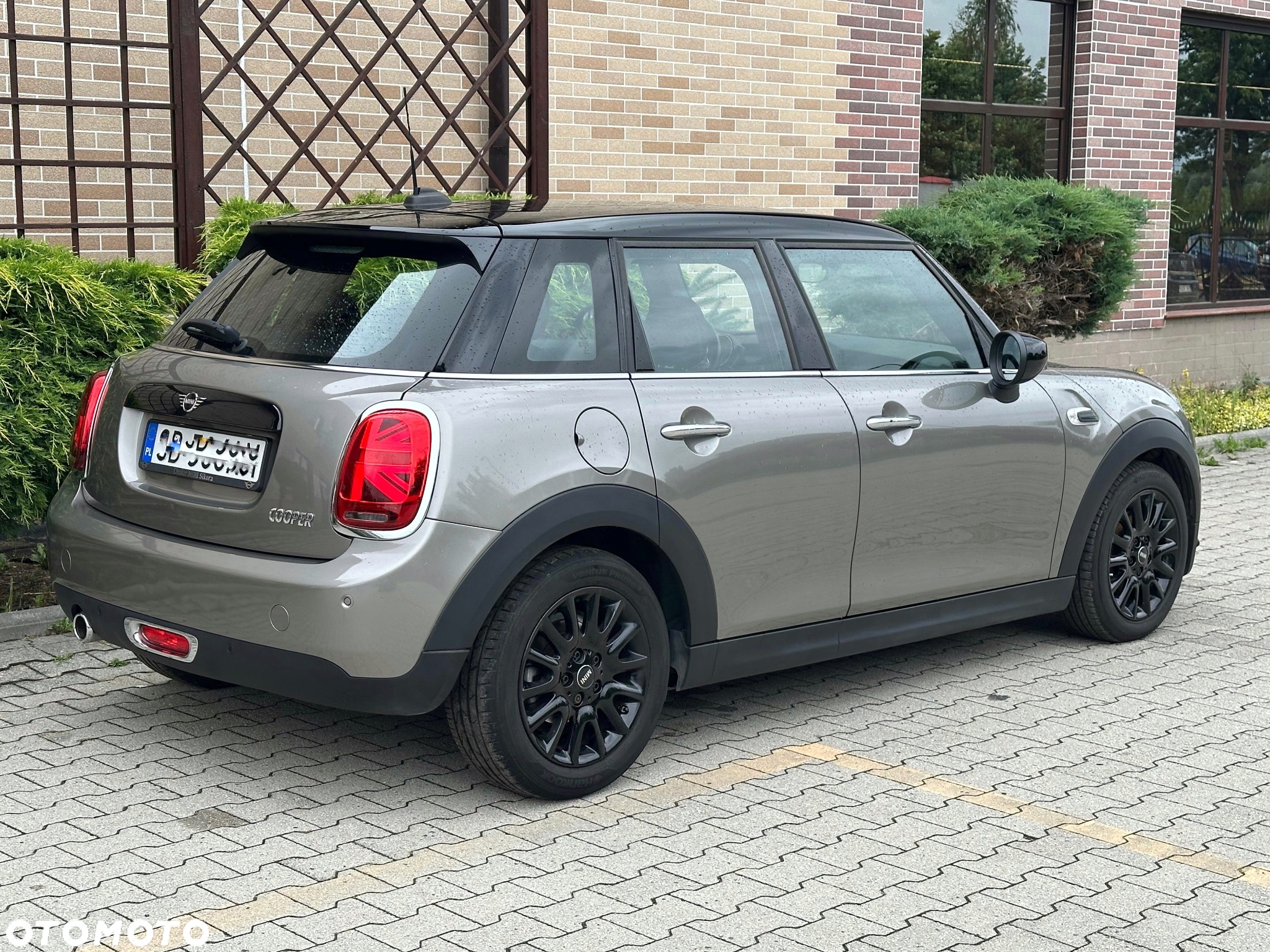 MINI Cooper Standard - 8