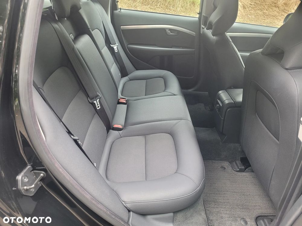 Volvo V70 2.0 - 12