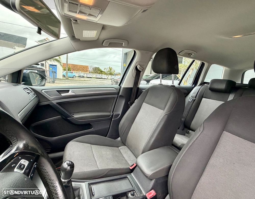 VW Golf Variant 1.6 TDi Confortline - 14