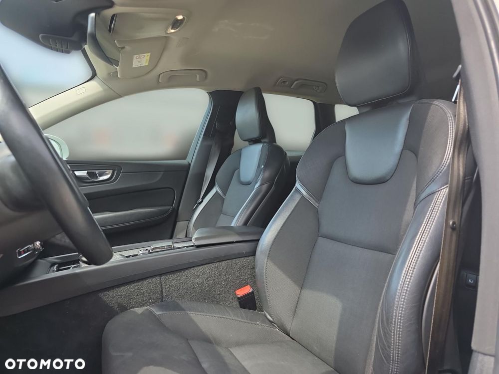 Volvo XC 60 D4 Momentum - 15