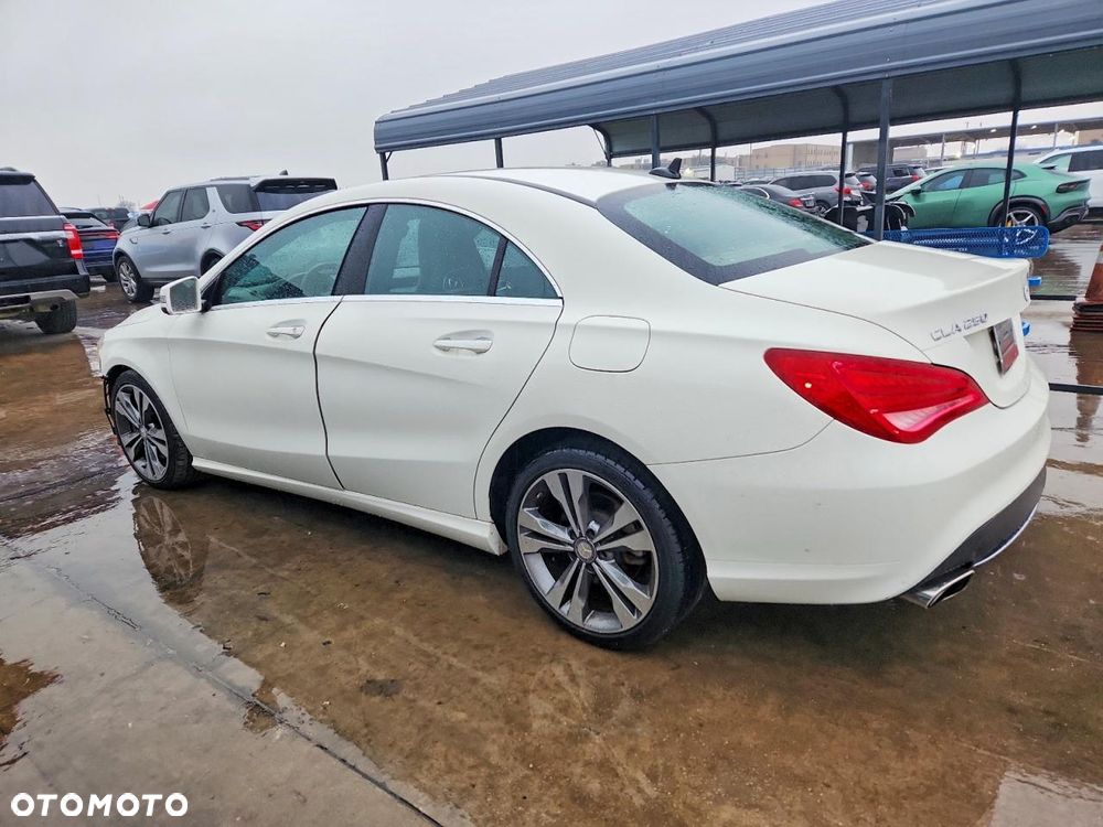 Mercedes-Benz CLA - 4