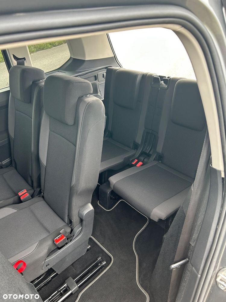 Volkswagen Touran 1.6 TDI SCR (BlueMotion Technology) DSG Comfortline - 29