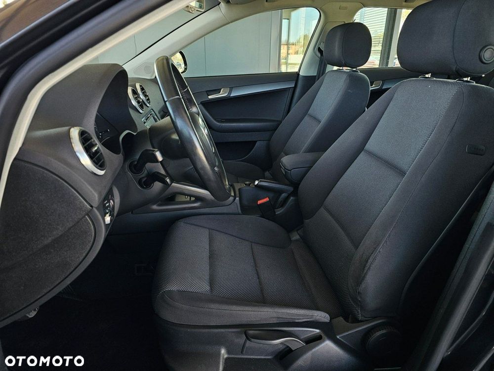 Audi A3 Sportback - 14