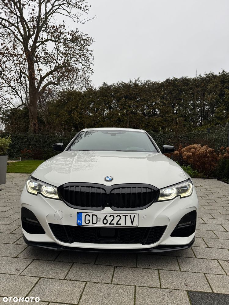 BMW Seria 3 320d M Sport Shadow - 1