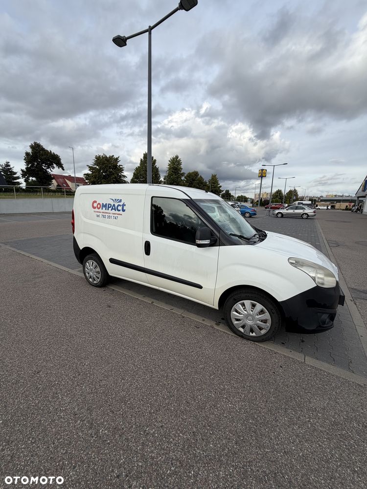 Opel Combo - 2
